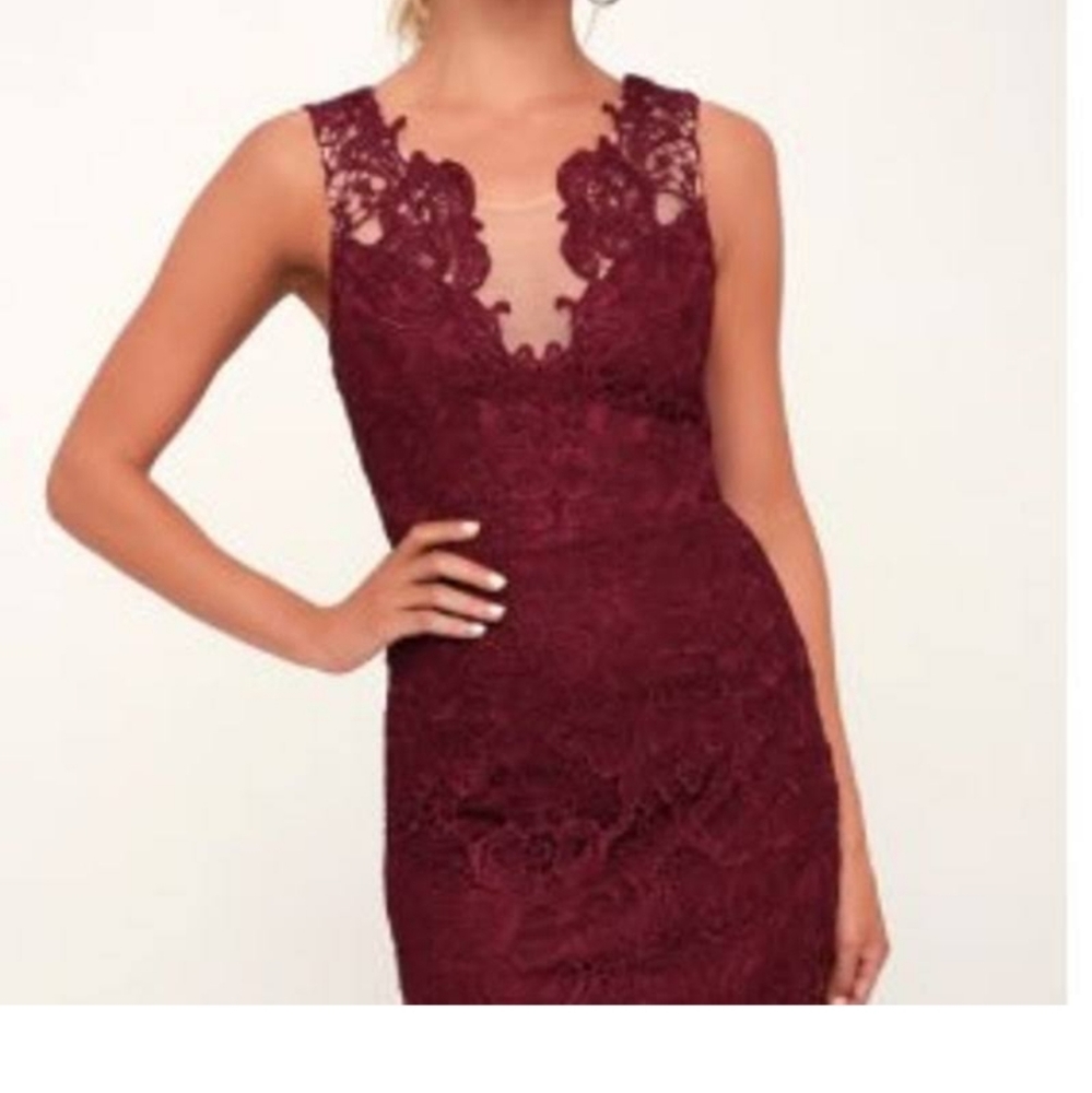 Lulus burgundy lace dress